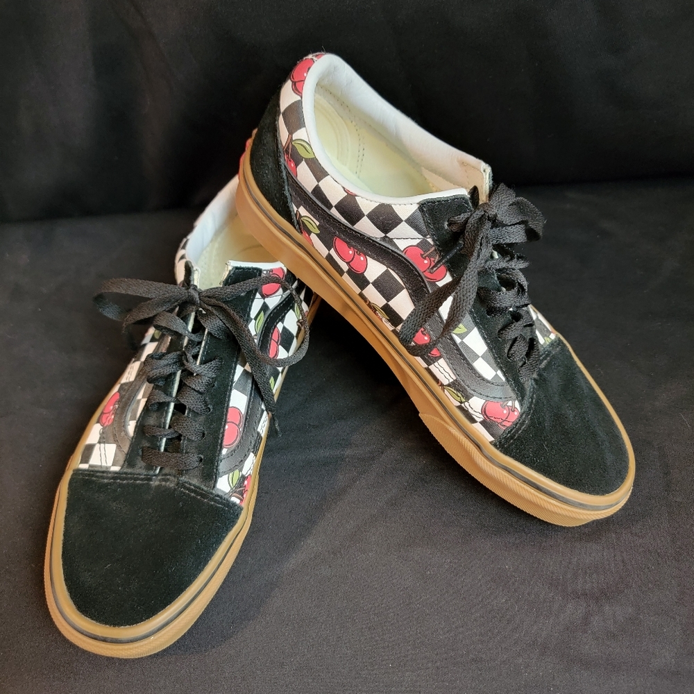 Vans Old‎ Skool Cherry Checker Men's 7 Women's 8.5
